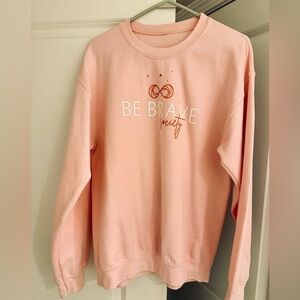 Bravenly sweatshirt and a baby pink color, super warm and cozy
